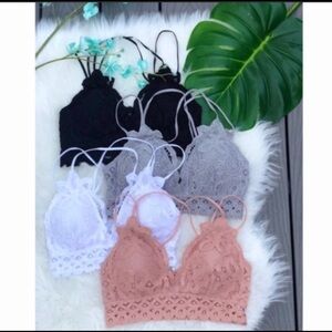 FLORAL LACE BRALETTE-BLACK
